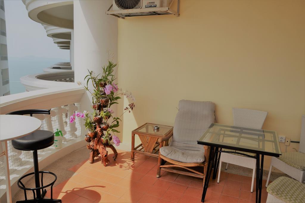 Sky Beach Apartment Pattaya Buitenkant foto