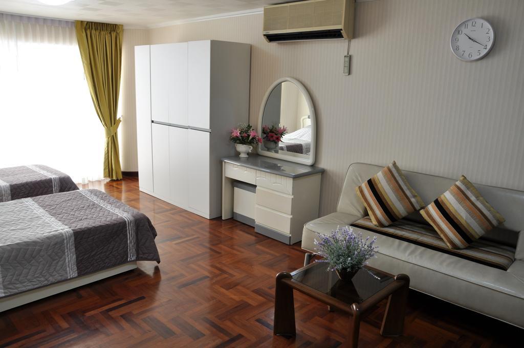 Sky Beach Apartment Pattaya Buitenkant foto