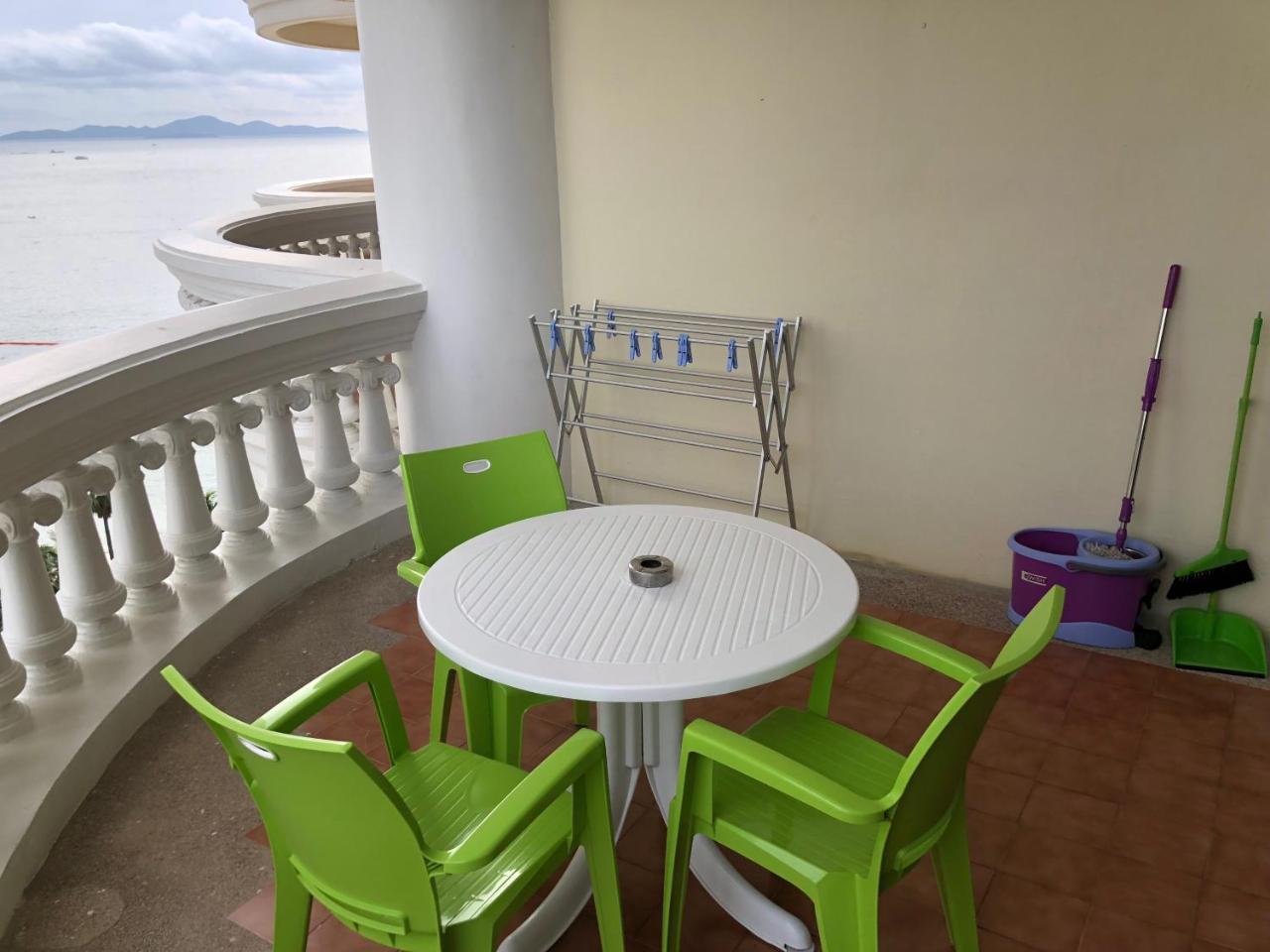 Sky Beach Apartment Pattaya Buitenkant foto